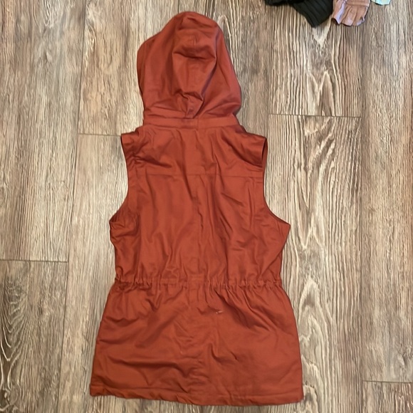 Brown/orange fluffy sweater vest - Picture 3 of 3